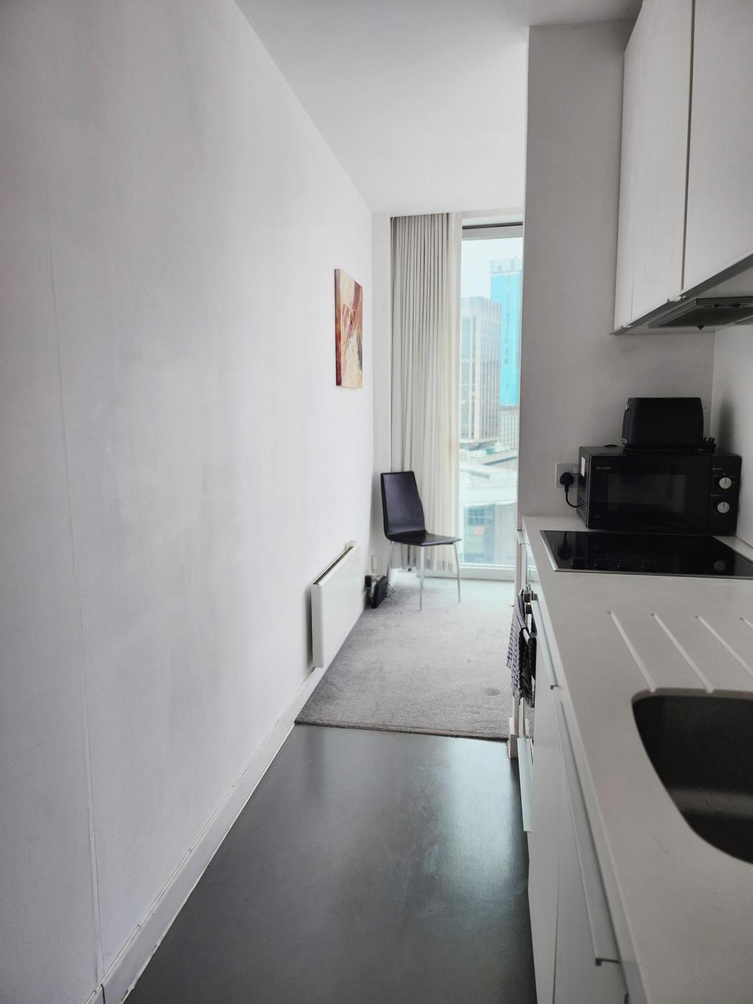 Cityscape Apartment In Birmingham With Self Checkin Bagian luar foto